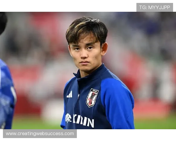 久保建英皇社更衣室角色