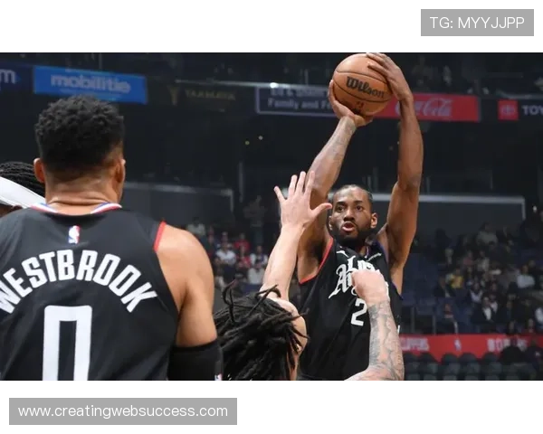 杰伦·威廉姆斯挡拆频次提升拉开空间，助攻效率明显提升